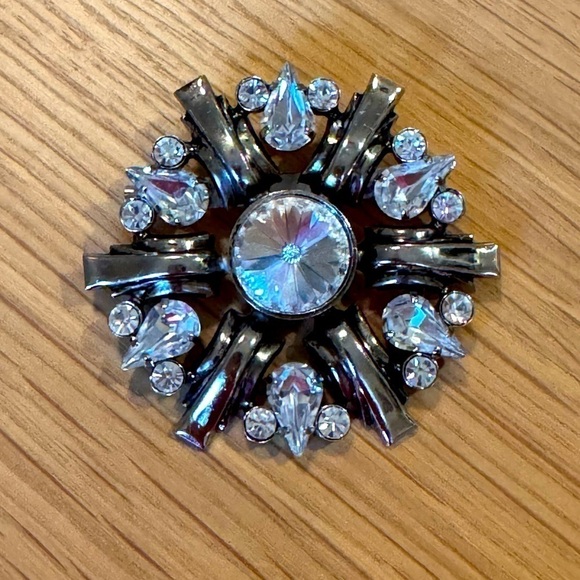 DOLCE & GABBANA Silver and Crystal Brooch Pin - Picture 1 of 6